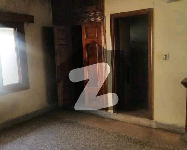 ایف ۔ 8 اسلام آباد میں 8 کمروں کا 2 کنال مکان 45.0 کروڑ میں برائے فروخت۔