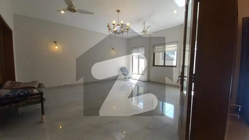 444 Square Yard Spacious House For Rent in F-6 Islamabad