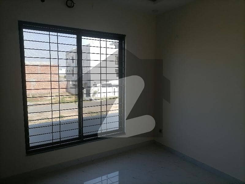On Excellent Location 6 Marla House In Bahria Nasheman - Sunflower For sale