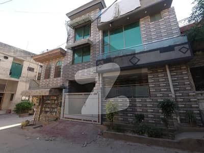 گلزارِ قائد ہاؤسنگ سوسائٹی راولپنڈی میں 8 مرلہ Studio عمارت 4.14 کروڑ میں برائے فروخت۔