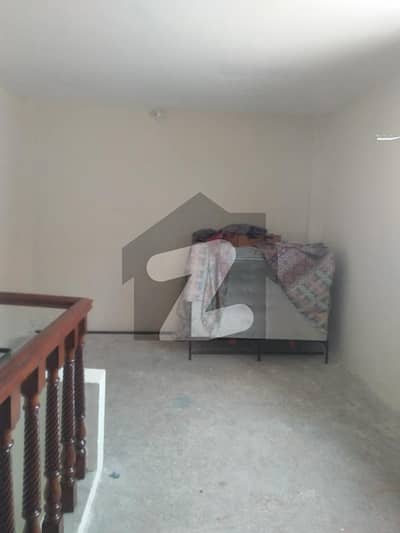 3marla full house for rent 3bad attch bath marble floring wood wark good loction