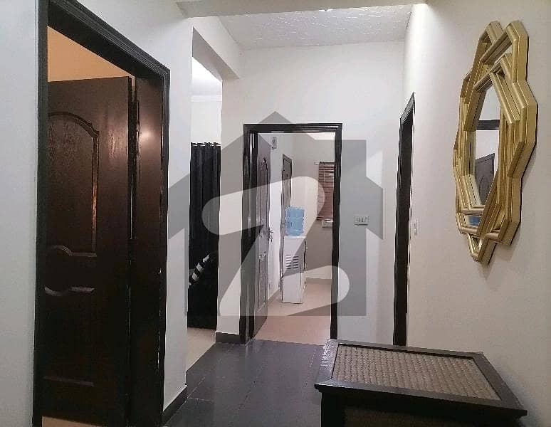 5 Marla Flat For rent In Lahore