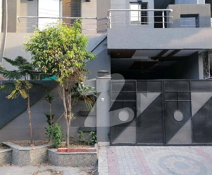 5 Marla House In Lahore Is Available For sale