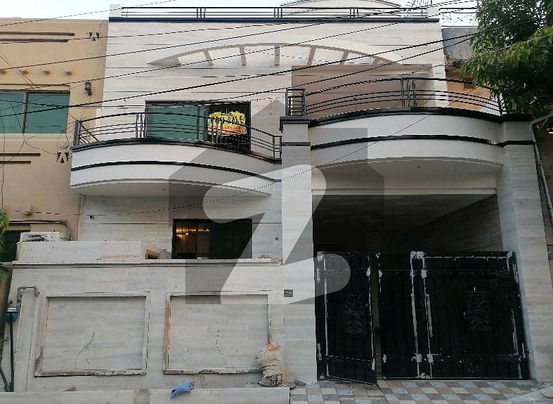 7MARLA house for sale Johar town phase 2 brand new near emporium mall and Expo center owner build