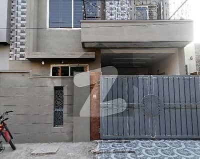 5Marla house for sale Johar town phase 2 brand new tilted flooring near emporium mall and Expo center owner build