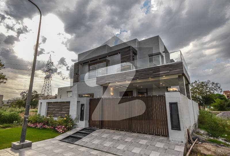 6 Marla Brand New Luxury CORNER House For Rent Top Location Of DHA 9 Town Lahore