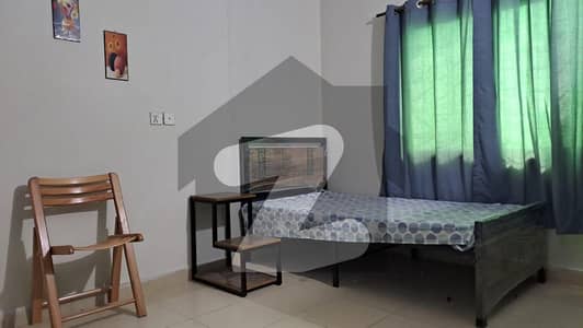 Centrally Located Room Available In Model Town For rent