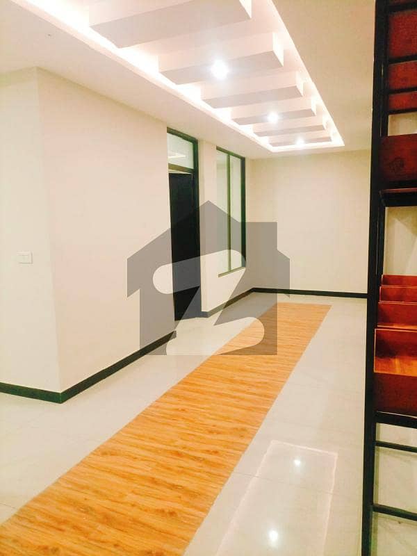6000Sqfeet Office Space Available For Rent Gulberg Green y