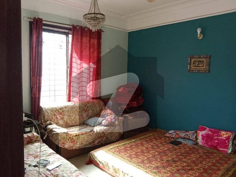کیولری ایکسٹینشن لاہور میں 3 کمروں کا 4 مرلہ مکان 1.8 کروڑ میں برائے فروخت۔
