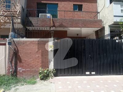 House Of 5 Marla For rent In Johar Town Phase 2