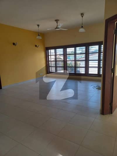 600sqyd Bungalow for rent in reasonable demand