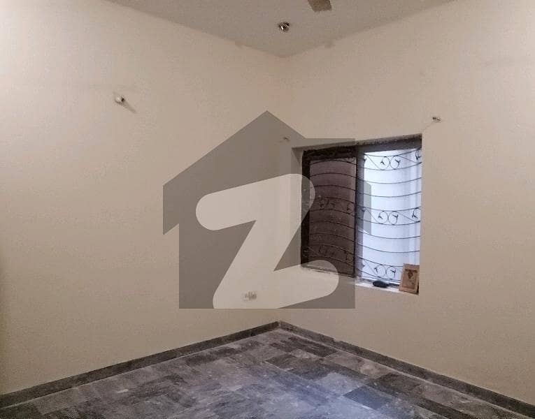 1 Kanal Lower Portion In Johar Town For rent At Good Location
