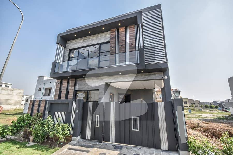5 Marla Top Location Modern Design House Near To Park And Commercial