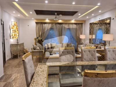 ڈی ایچ اے فیز 4 ڈیفنس (ڈی ایچ اے),لاہور میں 5 کمروں کا 1 کنال مکان 6.7 کروڑ میں برائے فروخت۔