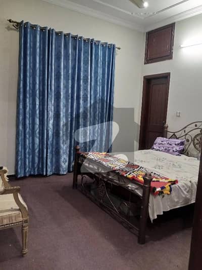 1 Room with attach both furnished 
Available for rent G-13/1
only For single person