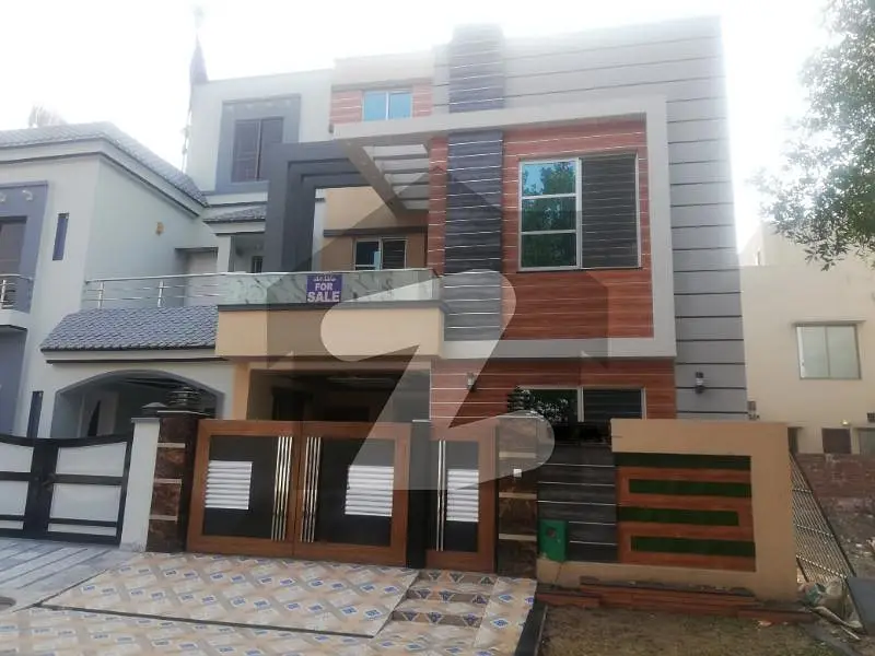 5 Marla Brand New Luxury House For Rent In Jinnah Block Bahria Town Lahore