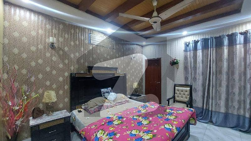 10 MARLA HOUSE FACING PARK FOR SALE IN SECTOR D BAHRIA TOWN LAHORE