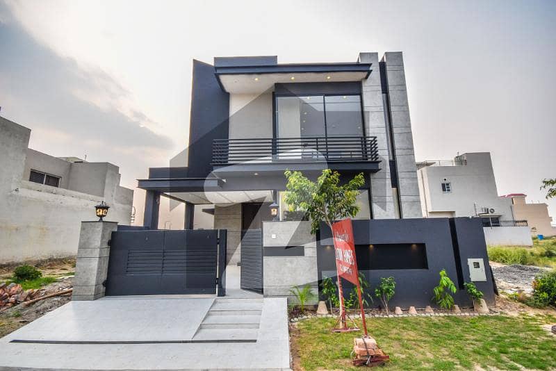8 Marla Brand New Modern Luxury House For Sale At Cheap Rate In DHA 9 Town Lahore