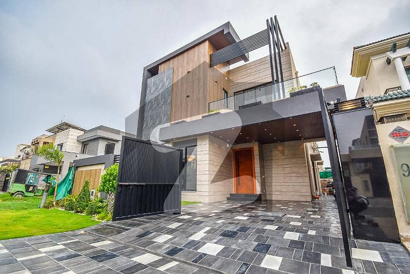 5 Marla Corner Top Notch Ultra Modern Design Dream Villa Near Park For Sale In DHA