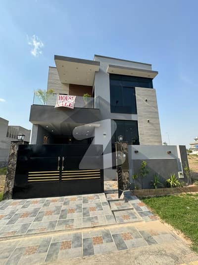 5 Marla Brand New Luxury House Available For Sale In Parkview City Lahore