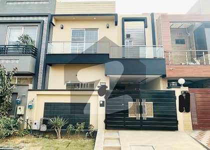 5 Marla House for Sale in ParaGon City