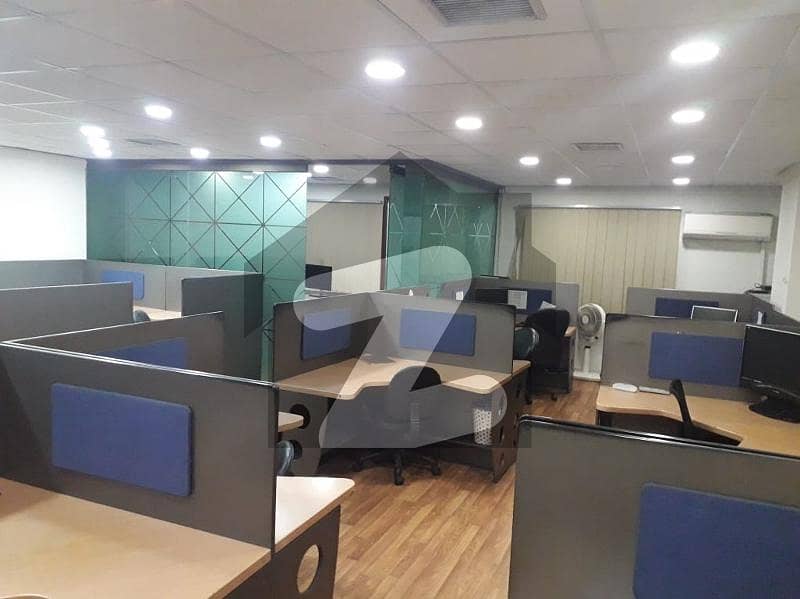 850 Sqft Fully Furnished Office on Main Boulevard Gulberg Lahore For Rent