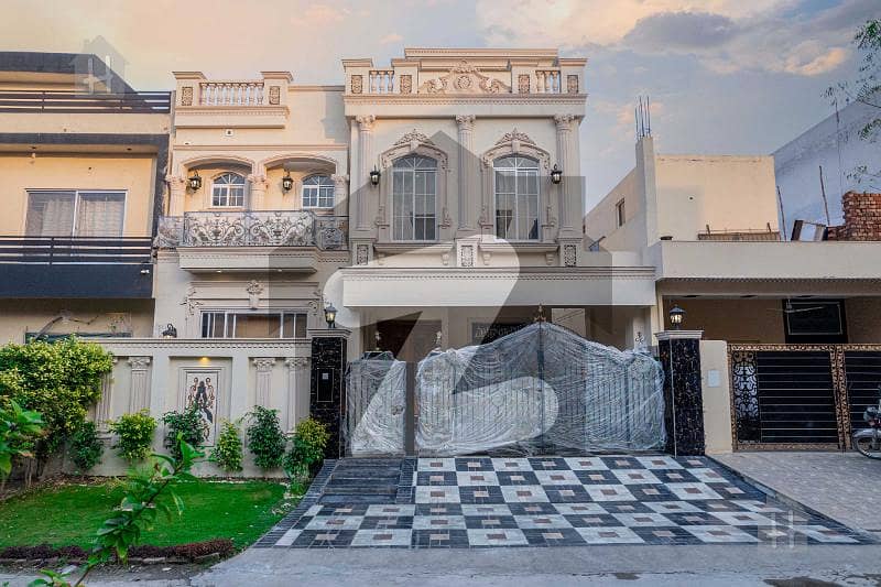 10 Marla Brand New Luxury Spanish Villa For Sale