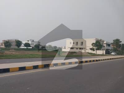 ڈی ایچ اے فیز 6 ڈیفنس (ڈی ایچ اے),لاہور میں 4 کنال رہائشی پلاٹ 40.0 کروڑ میں برائے فروخت۔