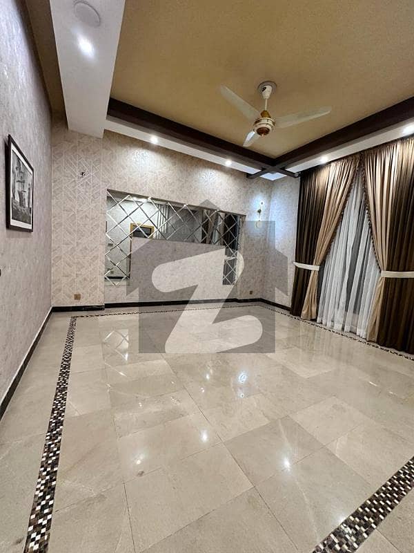 DHA Phase 6 Kanal Upper Portion For Rent Hot Location
