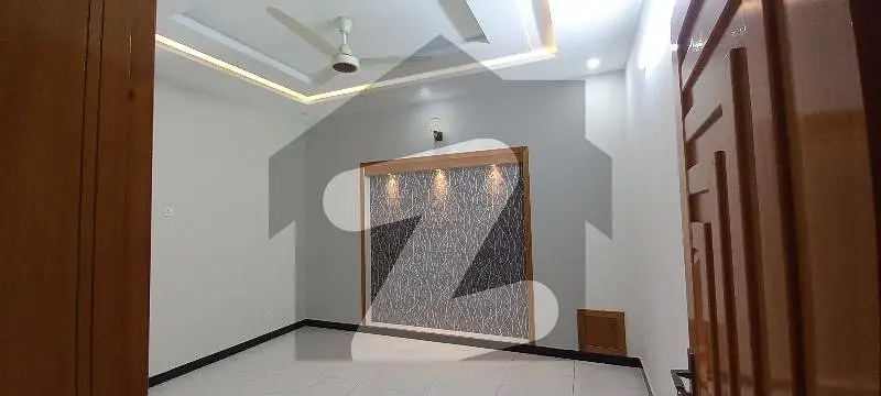 40x80 Upper portion available for rent in G_13