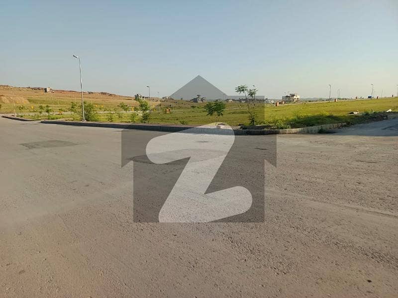 10 Marla Plot For Sale In Sector J Phase 8 Bahria Town , Rawalpindi.
