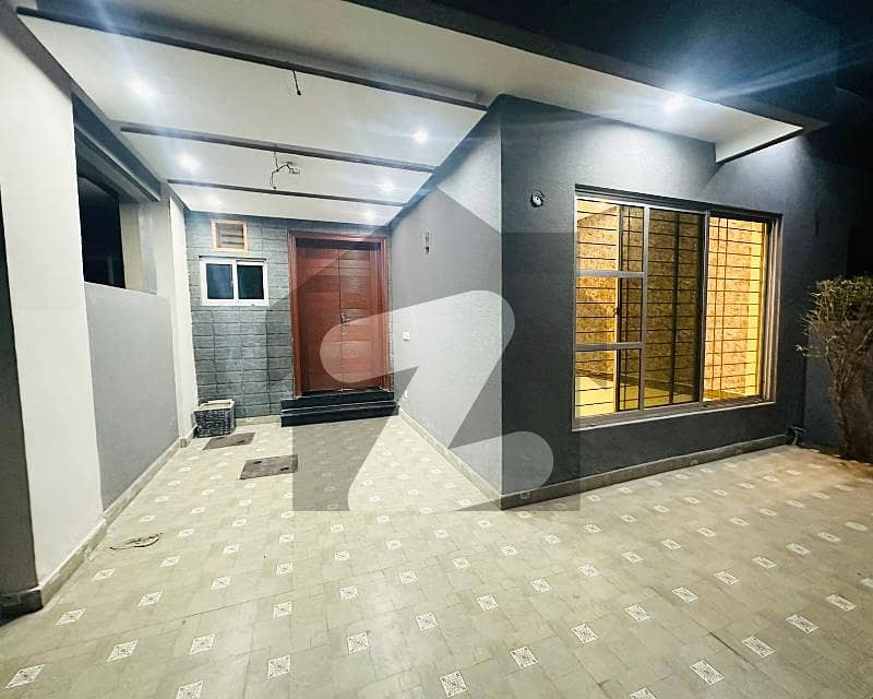 5 Marla House for Sale in ParaGon City