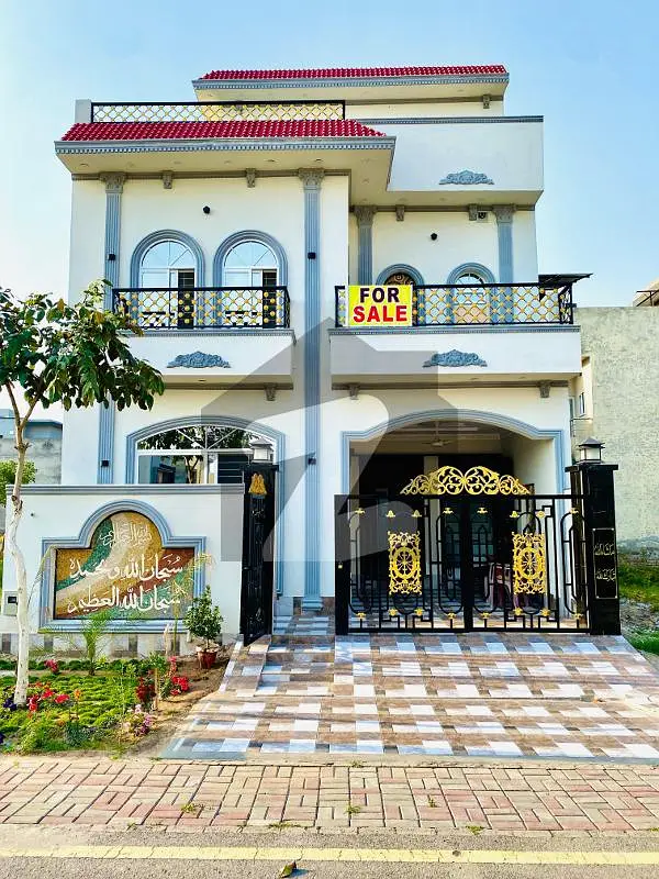 5 MARLA PRIME LOCATION SPANISH HOUSE FOR SALE IN
DREAM GARDENS
LAHORE
