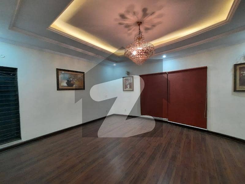 این ایف سی 1 لاہور میں 6 کمروں کا 1 کنال مکان 8.0 کروڑ میں برائے فروخت۔