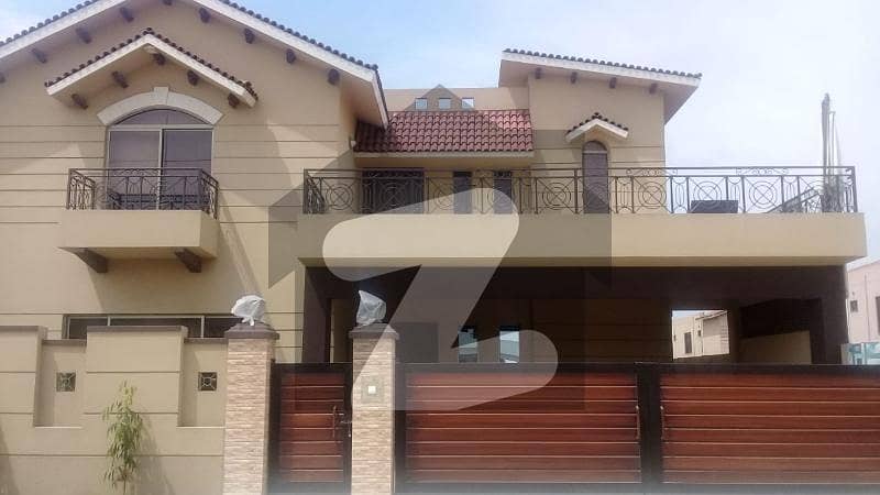 SUPERB LOCATION 17 Marla 4 Bed House For Sale In Askari 10 Lahore