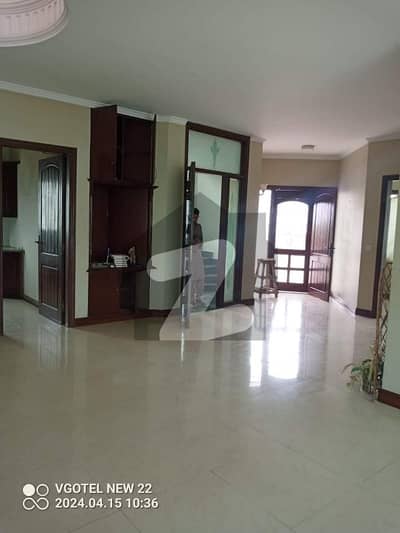 DHA KARACHI, ALL MOST NEW WITH BESMENT, Spacious 5-Bedroom Bungalow for Rent in Prime Location, DHA Phase 8A