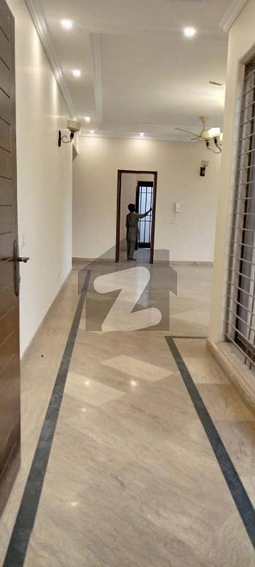 Kanal Modern House For Rent Phase 8 Ex Air Avenue