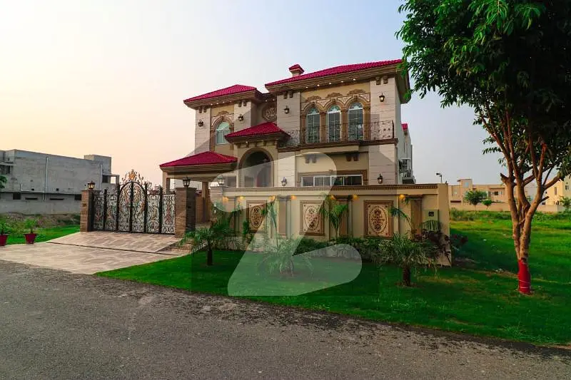 Beautiful 1 kanal Spanish House is for Sell in Dha Lahore .