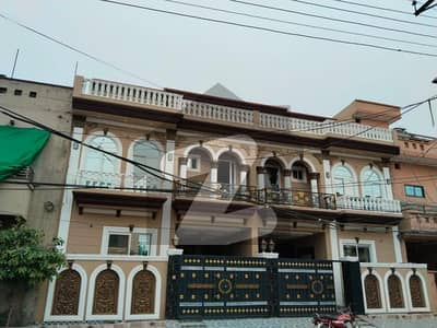 جوہر ٹاؤن فیز 2 - بلاک آر جوہر ٹاؤن فیز 2,جوہر ٹاؤن,لاہور میں 6 کمروں کا 5 مرلہ مکان 3.25 کروڑ میں برائے فروخت۔