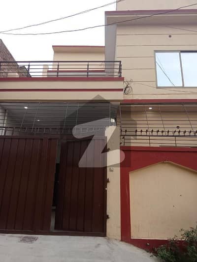 ورسک روڈ پشاور میں 4 کمروں کا 5 مرلہ مکان 1.25 کروڑ میں برائے فروخت۔