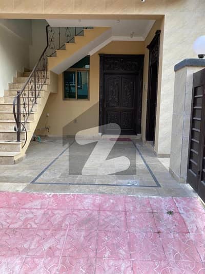 25 X 40 Used House For Sale In G-13 Islamabad.