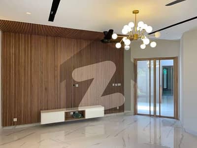 بحریہ انکلیو بحریہ ٹاؤن,اسلام آباد میں 5 کمروں کا 1 کنال مکان 10.2 کروڑ میں برائے فروخت۔