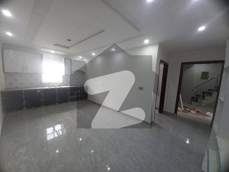 Brand New Building 1 Bed Flat For Sale In Bahria Town Lahore