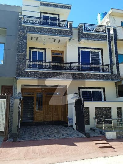 25*40 Luxury double story house for sale in G-14/4