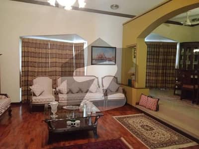 Prime Location 6 Bed, 6 Bath House for Sale in F-10, Islamabad - 555 Sqy, 50x100