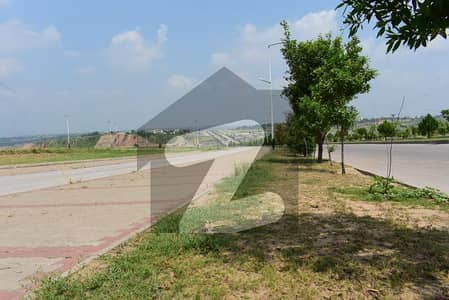 DHA Valley Magnolia 4 Marla Commercial Plot With Possession Latter FOR sale