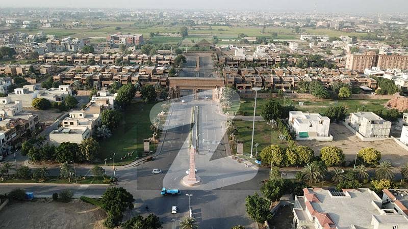 10 Marla Plot In Johar Block Near Eiffel Tower Bahria Town Lahore