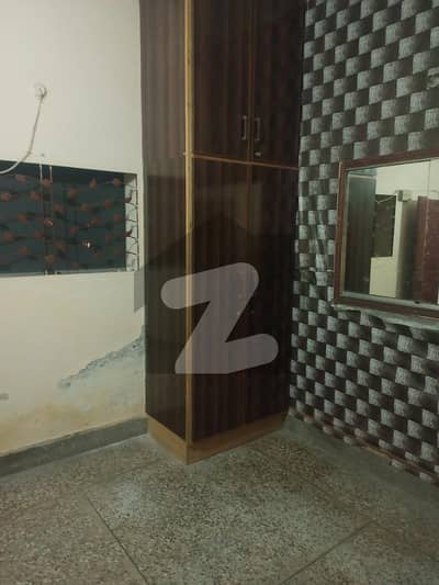 BACHLR Fasal TWON BLOCK D GROUND FLOOR ROOM WITH KITCHEN FOR RENT
