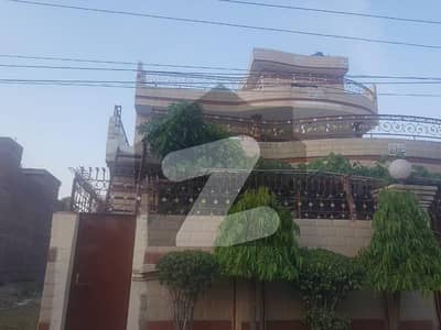 گلفشاں ٹاؤن - بلاک سی گلفشاں ٹاؤن,لاہور میں 5 کمروں کا 10 مرلہ مکان 2.5 کروڑ میں برائے فروخت۔
