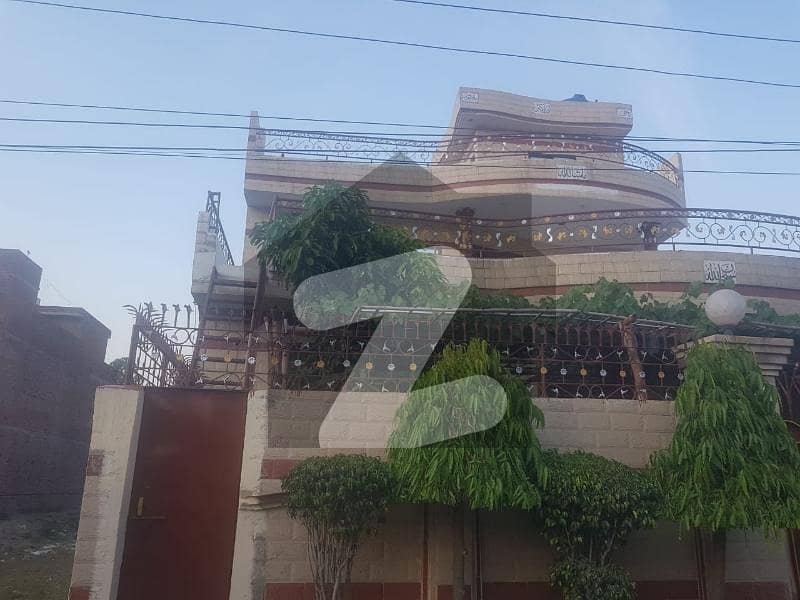 گلفشاں ٹاؤن - بلاک سی گلفشاں ٹاؤن,لاہور میں 5 کمروں کا 10 مرلہ مکان 2.5 کروڑ میں برائے فروخت۔ گلفشاں ٹاؤن - بلاک سی گلفشاں ٹاؤن,لاہور میں 5 کمروں کا 10 مرلہ مکان 2.5 کروڑ میں برائے فروخت۔